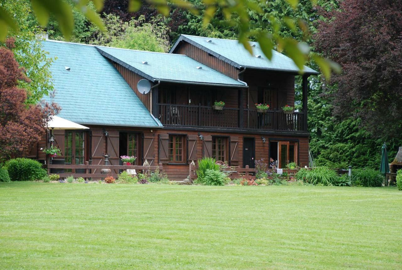 Sauviat-sur-Vige Spruce Lake المظهر الخارجي الصورة