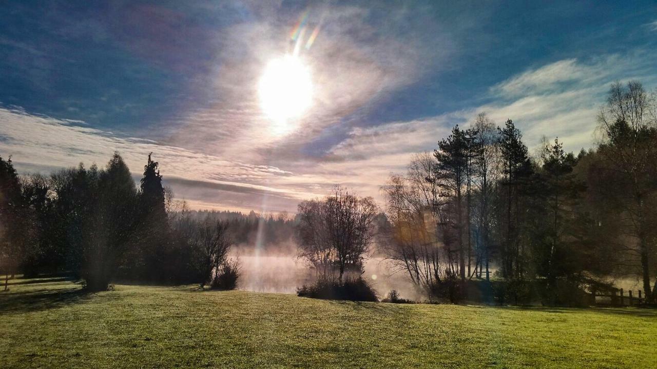 Sauviat-sur-Vige Spruce Lake المظهر الخارجي الصورة